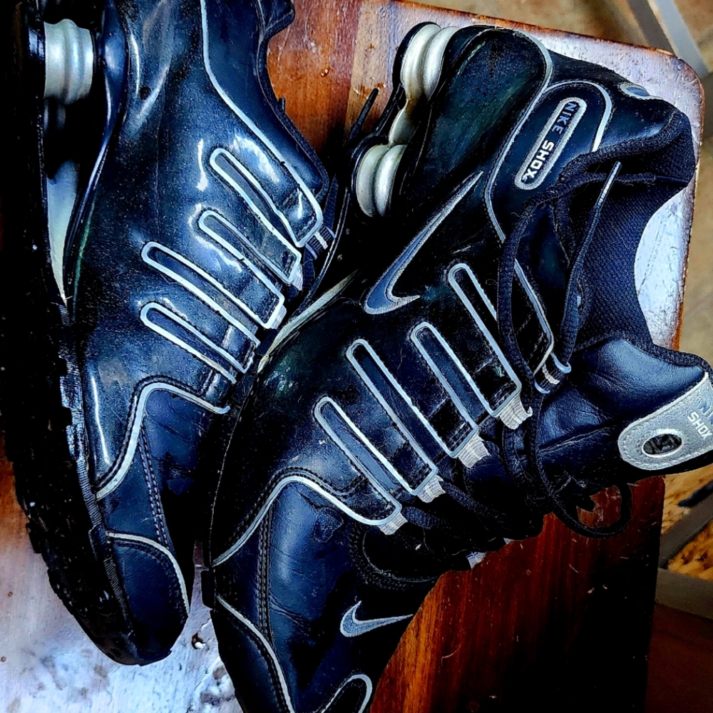 Nike Shox  Men's 11 NZ Running Shoe